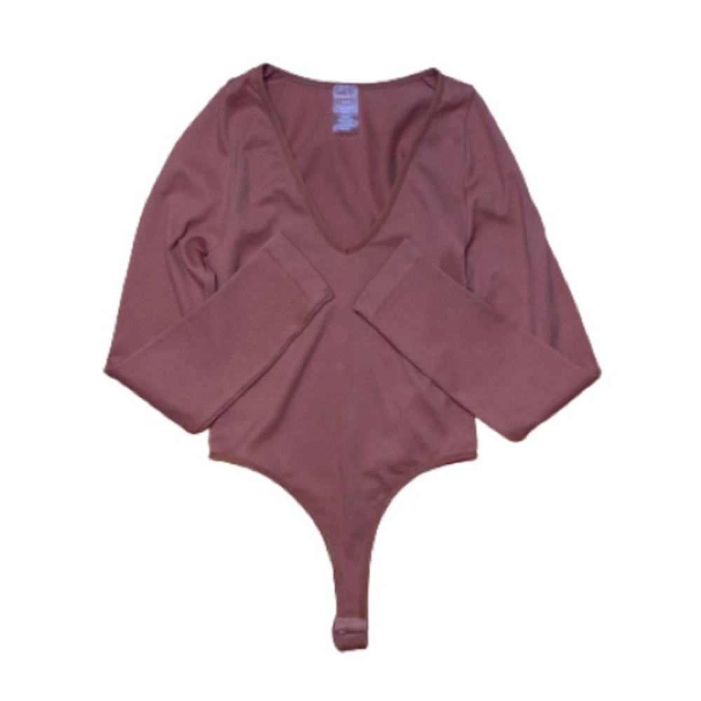 NWT DYNAMIC Women’s Long Sleeve Bodysuit Size Small